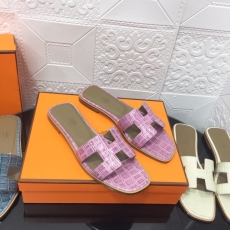 Hermes Slippers